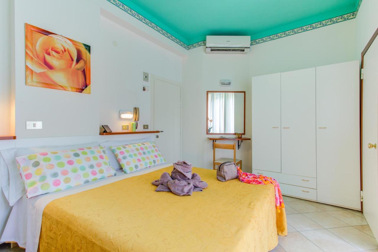 Hotel Puppi Cattolica Exterior photo